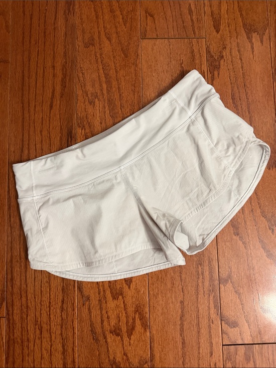 lululemon athletica Pants - Lululemon Athletica Gray Shorts Lululemon Speed Shorts size 6